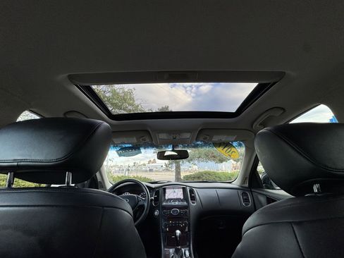 Used 2017 INFINITI QX50 AWD w/ Premium Plus Package image 24