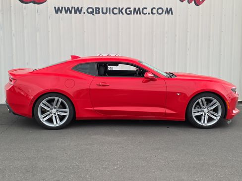 Used 2017 Chevrolet Camaro LT image 9