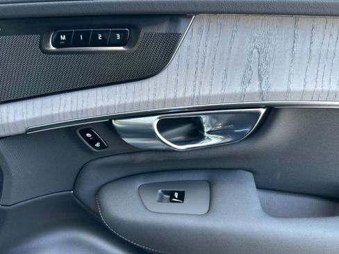 New 2025 Volvo XC90 B6 Ultra w/ Lounge Package AWD/4WD image 19