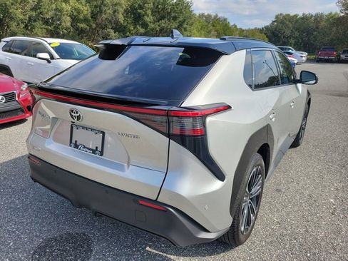 Used 2024 Toyota bZ4X Limited image 10