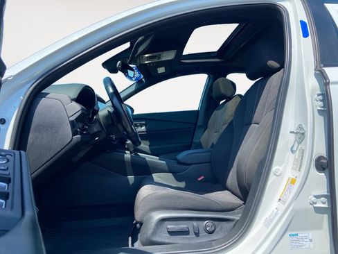 Used 2023 Honda Accord Sport image 9