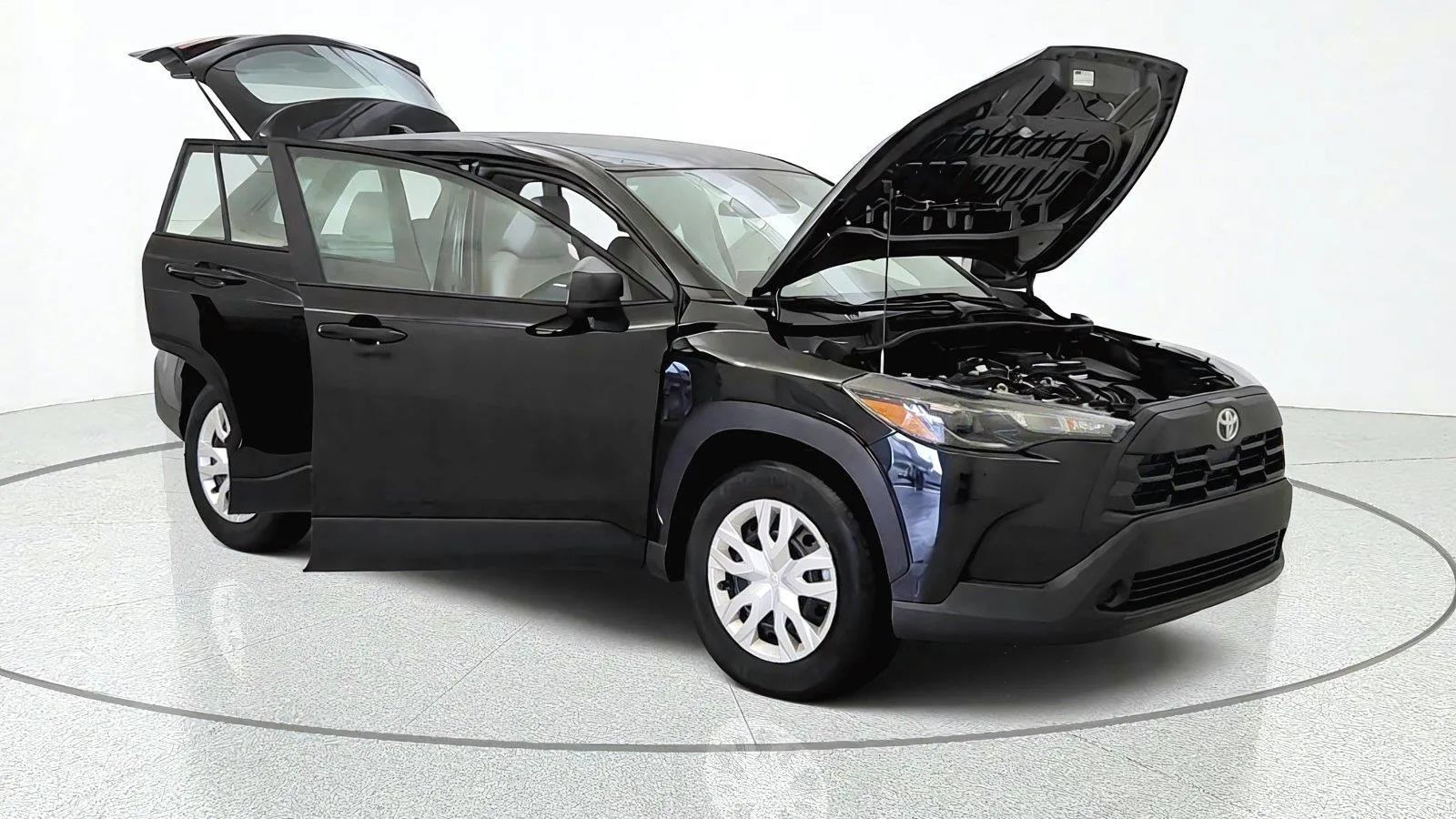 Used 2026 Toyota Corolla Cross L FWD image 11