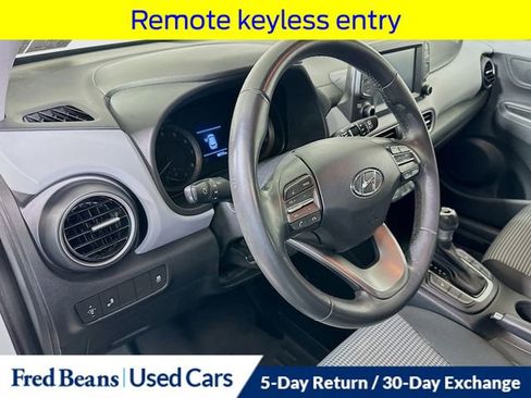Used 2018 Hyundai Kona SEL image 12