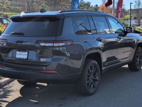 New 2025 Jeep Grand Cherokee L Limited image 5