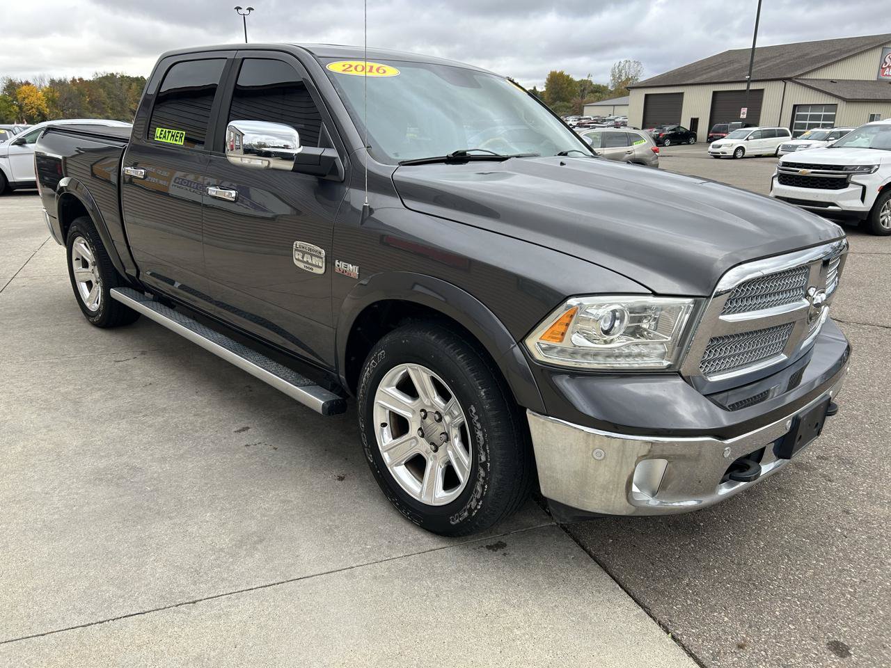Used 2016 RAM 1500 Laramie Longhorn w/ Convenience Group AWD/4WD image 3