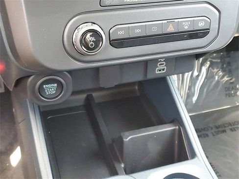 New 2025 Ford Maverick Lobo AWD/4WD image 10