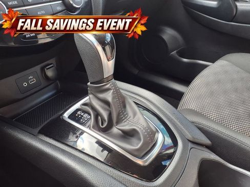 Used 2022 Nissan Rogue Sport SV FWD image 20