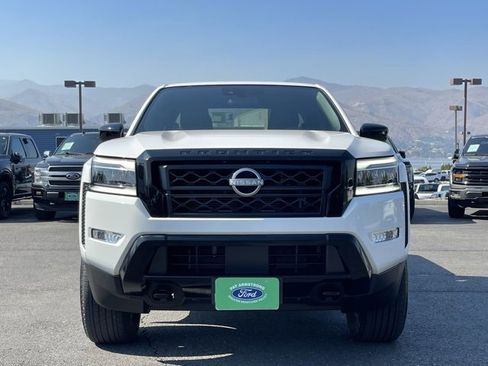 Used 2023 Nissan Frontier SV w/ Midnight Edition Package image 5