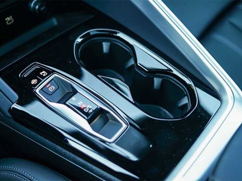 New 2025 Audi Q5 Prestige image 21