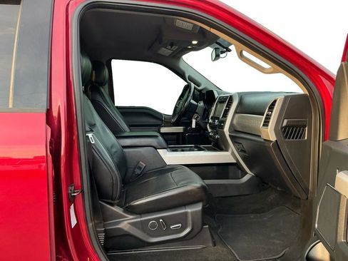 Used 2018 Ford F350 Lariat w/ Chrome Package image 22