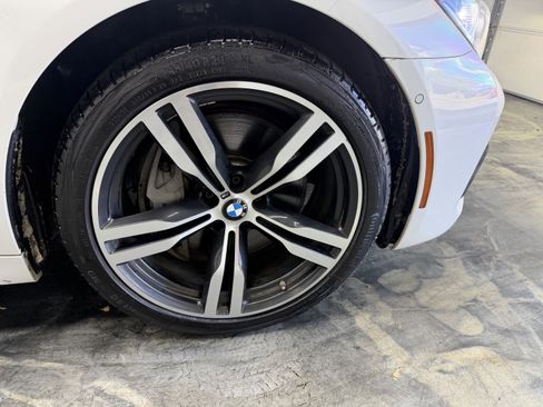 Used 2018 BMW 750Li xDrive AWD/4WD image 28