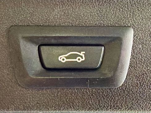 Used 2019 BMW X3 sDrive30i image 12