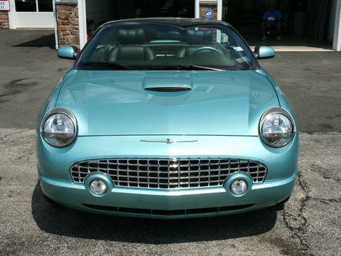 Used 2002 Ford Thunderbird RWD image 32