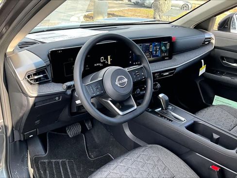 New 2026 Nissan Kicks SV image 8