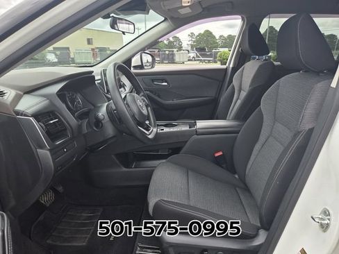 Used 2021 Nissan Rogue SV FWD image 9