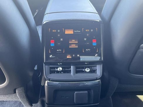 Used 2026 Cadillac Vistiq Sport w/ LPO, Floor Liner Package AWD/4WD image 18