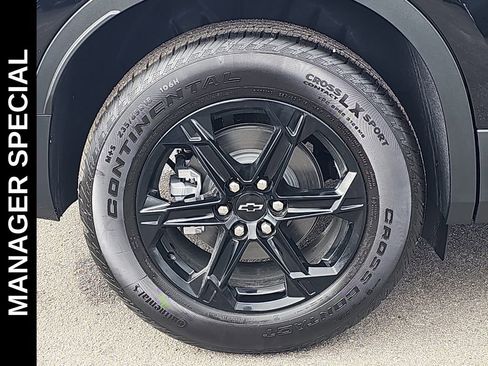 New 2025 Chevrolet Blazer LT w/ Convenience Package image 37