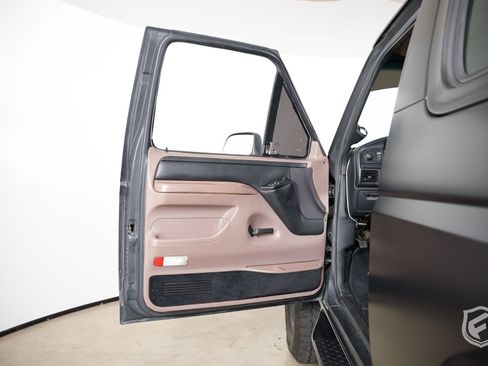 Used 1996 Ford Bronco Eddie Bauer image 14