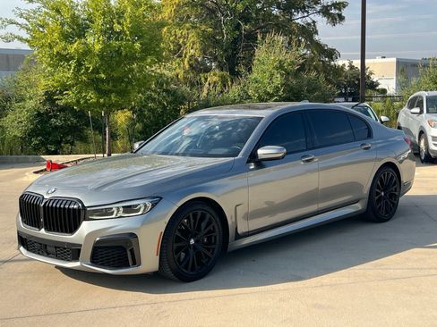 Used 2022 BMW 750i xDrive w/ Executive Package AWD/4WD image 5