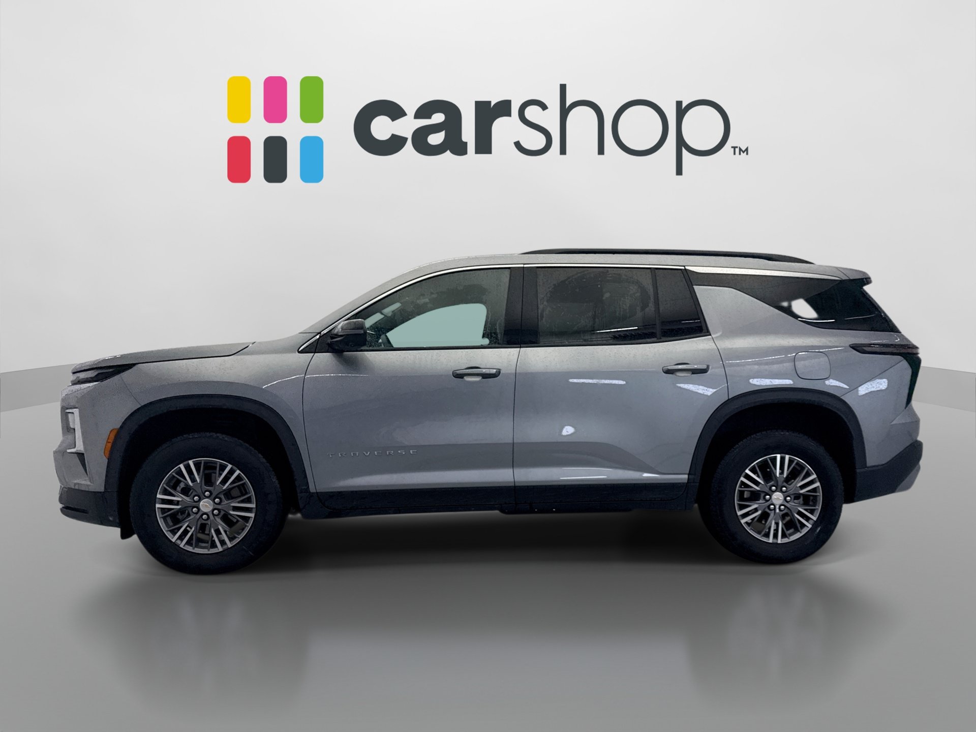Used 2026 Chevrolet Traverse LT w/ Driver Confidence Package FWD image 2