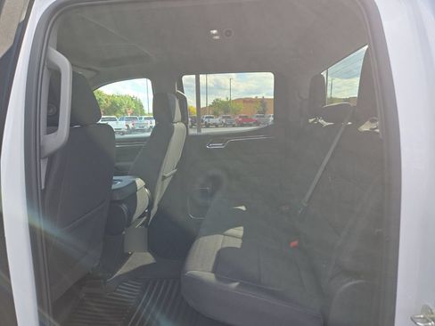 Used 2024 Chevrolet Silverado 1500 LT AWD/4WD image 18