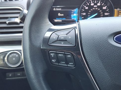 Used 2019 Ford Explorer Limited w/ Class III Trailer Tow Package FWD image 23