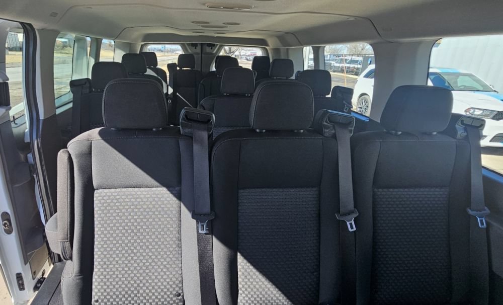 Used 2023 Ford Transit 350 XLT RWD image 12