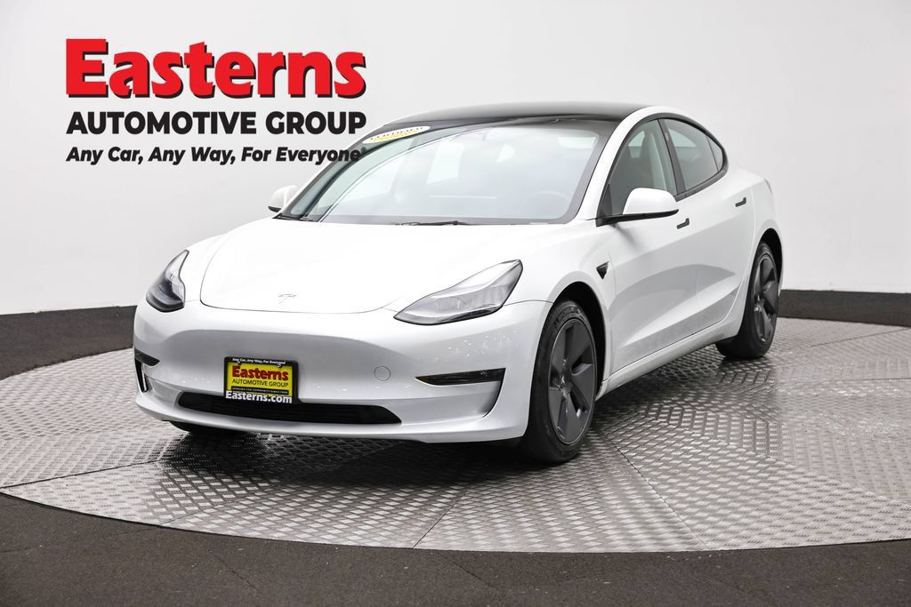 Used 2023 Tesla Model 3 Standard Range RWD image 1