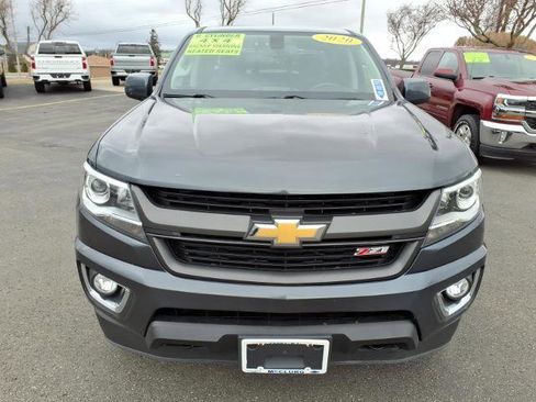 Used 2020 Chevrolet Colorado Z71 image 2