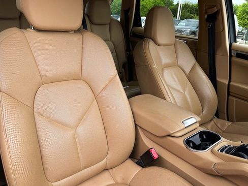 Used 2013 Porsche Cayenne Diesel AWD/4WD image 17