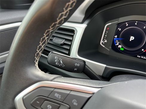 Used 2022 Volkswagen Atlas SE image 25