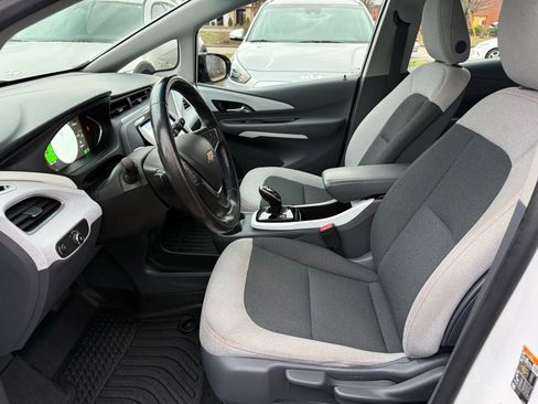 Used 2020 Chevrolet Bolt LT image 16