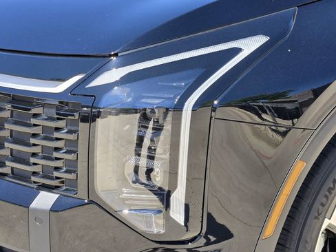 New 2026 Kia Sportage EX FWD image 7