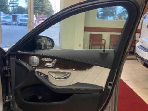 Used 2015 Mercedes-Benz C 400 4MATIC w/ Multimedia Package image 11