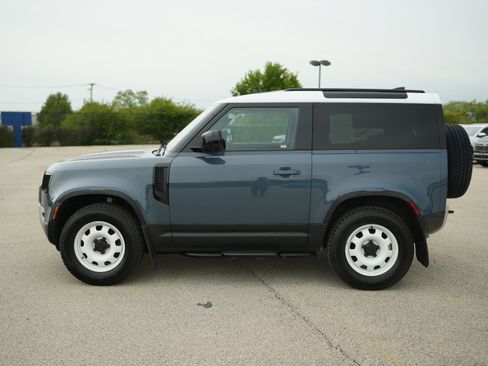 Used 2022 Land Rover Defender 90 AWD/4WD image 10