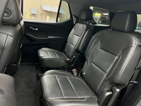 Used 2020 Chevrolet Traverse RS image 19