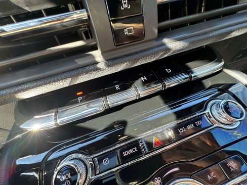 Used 2022 Lincoln Corsair Reserve w/ Elements Package image 22