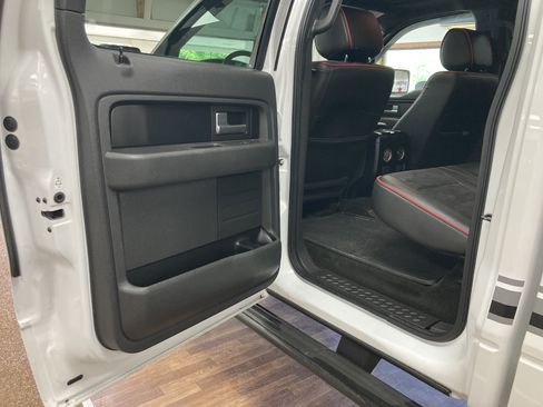 Used 2014 Ford F150 FX4 w/ Equipment Group 402A Luxury AWD/4WD image 14
