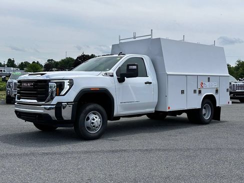 New 2026 GMC Sierra 3500 Pro w/ Convenience Package AWD/4WD image 2