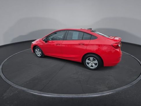 Used 2018 Chevrolet Cruze LS image 10