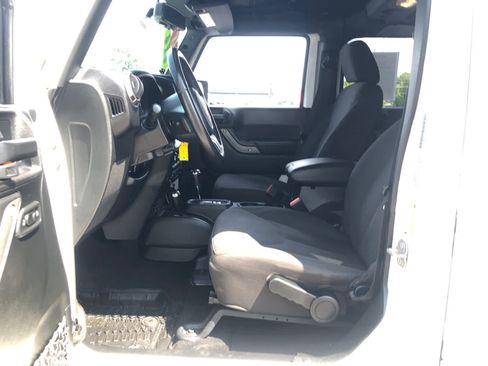 Used 2018 Jeep Wrangler Unlimited Sport S AWD/4WD image 20