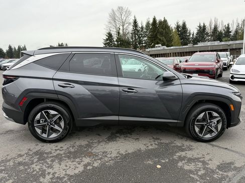 Certified 2025 Hyundai Tucson SEL image 6