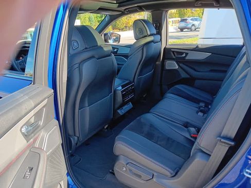 Used 2025 Acura MDX A-Spec image 17