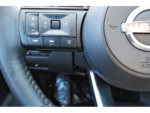 Certified 2023 Nissan Rogue SL w/ SL Premium Package image 15