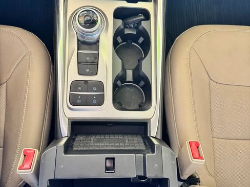 Used 2020 Ford Explorer Limited RWD image 15