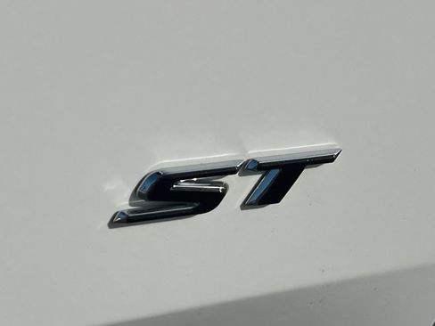 New 2026 Buick Envista Sport Touring w/ Advanced Safety Package image 7