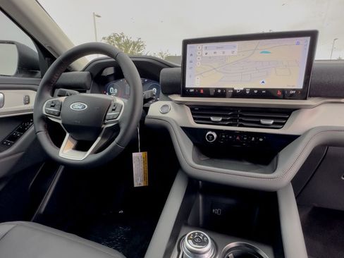 New 2026 Ford Explorer Active w/ Active Comfort Package image 39