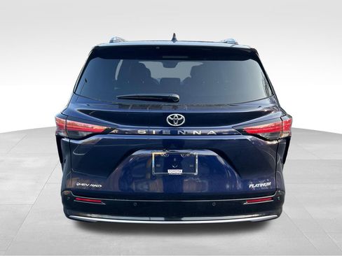 New 2026 Toyota Sienna Platinum AWD/4WD image 4