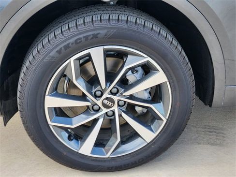 Used 2023 Audi Q5 2.0T Premium Plus w/ Premium Plus Package image 12