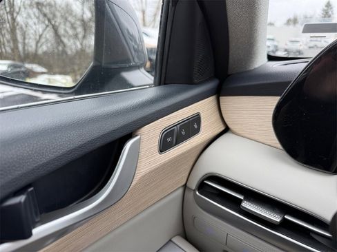 Used 2024 Hyundai Palisade Limited image 32